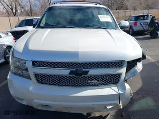 2011 Chevrolet Avalanche LTZ with VIN 3GNTKGE38BG349917, listed as a IAAI auction lot 41209473 with 210,616 mi miles. Bid and sale history available at carsss.com. Image 12.
