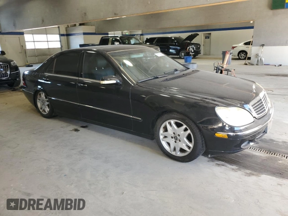 2002 Mercedes-Benz S-Class 4.3L with VIN WDBNG70J42A312708, listed as a Copart auction lot 76772414 with 194,656 mi miles and Clean Title. Bid and sale history available at carsss.com. Image 4.
