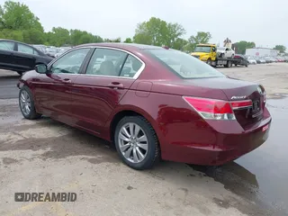 2012 Honda Accord EX-L z VIN 1HGCP2F83CA112003, wystawiony jako IAAI lot #42105531 z przebiegiem 130 323 mil mil oraz . Historia ofert i sprzedaży dostępna na DreamBid. Obrazek 3.