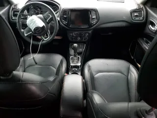 2019 Jeep Compass Limited z VIN 3C4NJDCB8KT666357, wystawiony jako Copart lot #55207635 z przebiegiem Nie podano mil oraz Szkoda całkowita • Salvage title. Historia ofert i sprzedaży dostępna na DreamBid. Obrazek 8.