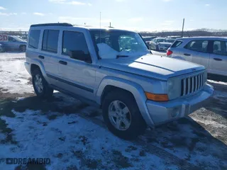 2006 Jeep Commander with VIN 1J8HG48N06C275177, listed as a IAAI auction lot 41638107 with 193,849 mi miles. Bid and sale history available at carsss.com. Image 1.