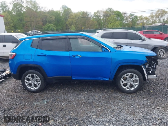 2024 Jeep Compass Latitude with VIN 3C4NJDBN9RT132368, listed as a IAAI auction lot 42149252 with 22,562 mi miles and . Bid and sale history available at DreamBid. Image 14.