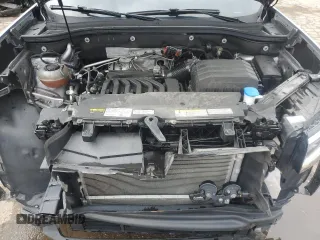 2022 Volkswagen Atlas SEL with VIN 1V2BR2CA8NC534303, listed as a Copart auction lot 57962305 with 40,401 mi miles and Salvage title. Bid and sale history available at DreamBid. Image 12.