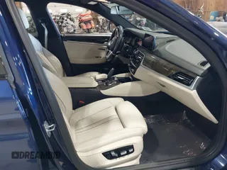 2019 BMW 5 Series 540i with VIN WBAJE5C52KWW10554, listed as a IAAI auction lot 42585059 with 71,082 mi miles and . Bid and sale history available at DreamBid. Image 5.