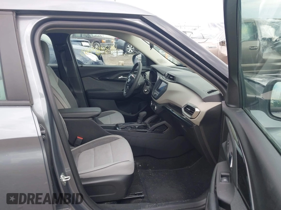 2021 Chevrolet TrailBlazer LS with VIN KL79MNSLXMB177386, listed as a IAAI auction lot 41898588 with 51,021 mi miles. Bid and sale history available at carsss.com. Image 5.