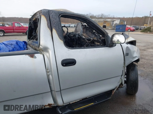 2002 Ford F-150 XL with VIN 1FTRF172X2NB34541, listed as a IAAI auction lot 41479202 with 1 mi miles. Bid and sale history available at carsss.com. Image 13.