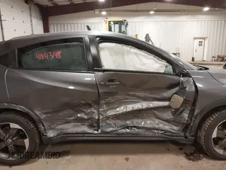 2018 Honda HR-V EX-L Navi with VIN 3CZRU6H79JM722558, listed as a IAAI auction lot 41843148 with 101,543 mi miles. Bid and sale history available at carsss.com. Image 6.