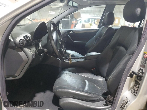 2002 Mercedes-Benz C 230/260/280/320 with VIN WDBRF64J22F252245, listed as a Copart auction lot 88292315 with 147,764 mi miles and Salvage Title. Bid and sale history available at DreamBid. Image 7.