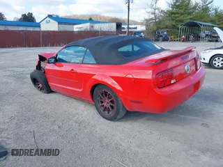 2007 Ford Mustang Deluxe with VIN 1ZVFT84N575328014, listed as a IAAI auction lot 41868433 with 110,680 mi miles and . Bid and sale history available at carsss.com. Image 3.