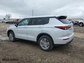 2024 Mitsubishi Outlander ES with VIN JA4J3UA84RZ043234, listed as a Copart auction lot 45034425 with 15,728 mi miles and Salvage Title. Bid and sale history available at carsss.com. Image 2.