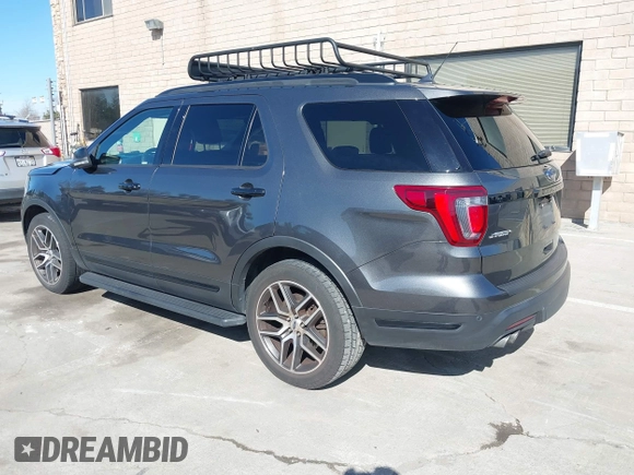 2019 Ford Explorer Sport with VIN 1FM5K8GTXKGA42549, listed as a IAAI auction lot 41548999 with 117,613 mi miles and . Bid and sale history available at carsss.com. Image 3.