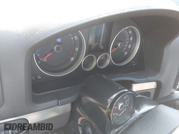 2009 Volkswagen GTI с VIN WVWGD71KX9W109264, выставлен на аукционе IAAI как лот 42142129 с пробегом Не указан миль и . История ставок и продаж доступна на DreamBid. Изображение 7.