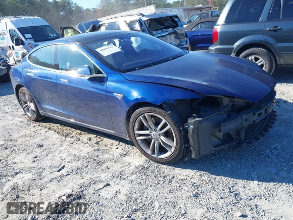 2016 Tesla Model S 90D with VIN 5YJSA1E25GF144614, listed as a IAAI auction lot 40941311 with 83,587 mi miles and . Bid and sale history available at DreamBid. Image 1.