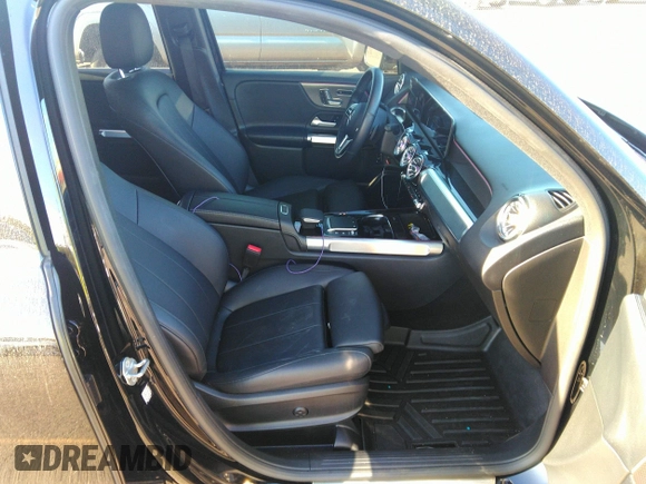 2021 Mercedes-Benz GLB 250 с VIN W1N4M4GB3MW140821, выставлен на аукционе IAAI как лот 37388277 с пробегом 12 808 миль миль и . История ставок и продаж доступна на DreamBid. Изображение 5.
