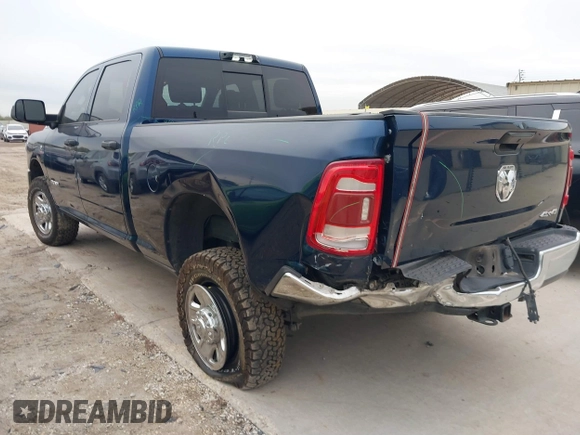 2021 Ram 2500 Tradesman with VIN 3C6UR5CL4MG584602, listed as a IAAI auction lot 40994669 with 68,000 mi miles. Bid and sale history available at carsss.com. Image 3.