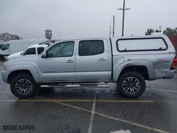 2007 Toyota Tacoma with VIN 3TMLU42N77M009397, listed as a IAAI auction lot 41805139 with 256,744 mi miles. Bid and sale history available at carsss.com. Image 13.