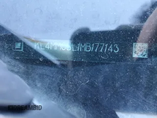 2021 Buick Encore GX Preferred z VIN KL4MMCSL1MB177143, wystawiony jako Copart lot #50397295 z przebiegiem 27 186 mil mil oraz Szkoda całkowita • Salvage title. Historia ofert i sprzedaży dostępna na DreamBid. Obrazek 13.
