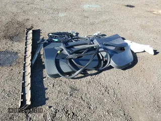 2022 Tesla Model Y Long Range z VIN 7SAYGDEE2NF391349, wystawiony jako Copart lot #85351924 z przebiegiem 5 670 mil mil oraz Szkoda całkowita • Salvage title. Historia ofert i sprzedaży dostępna na DreamBid. Obrazek 13.