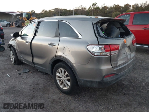 2017 Kia Sorento LX with VIN 5XYPG4A38HG272425, listed as a IAAI auction lot 41083603 with 105,537 mi miles. Bid and sale history available at carsss.com. Image 3.