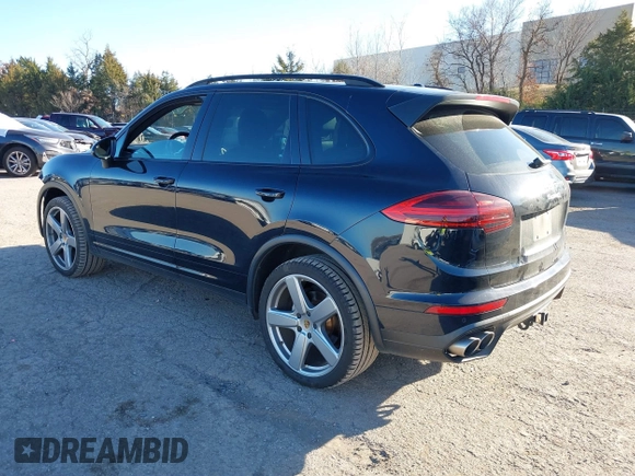 2017 Porsche Cayenne S z VIN WP1AB2A26HLA53031, wystawiony jako IAAI lot #41200509 z przebiegiem 92 305 mil mil oraz . Historia ofert i sprzedaży dostępna na DreamBid. Obrazek 3.