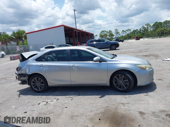 2015 Toyota Camry XLE z VIN 4T1BF1FK5FU970543, wystawiony jako IAAI lot #42373776 z przebiegiem 119 090 mil mil oraz . Historia ofert i sprzedaży dostępna na DreamBid. Obrazek 13.