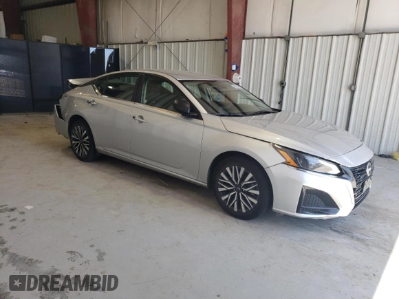 2024 Nissan Altima 2.5 SV with VIN 1N4BL4DVXRN379124, listed as a Copart auction lot 51901545 with 30,364 mi miles and Salvage Title. Bid and sale history available at carsss.com. Image 4.