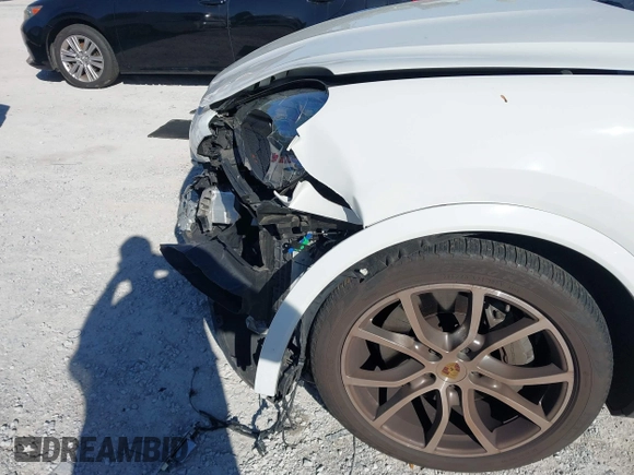 2020 Porsche Cayenne S z VIN WP1AB2AY9LDA28759, wystawiony jako IAAI lot #41832815 z przebiegiem Nie podano mil oraz . Historia ofert i sprzedaży dostępna na DreamBid. Obrazek 6.