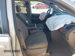 2013 Chrysler Town & Country Touring with VIN 2C4RC1BG7DR621665, listed as a IAAI auction lot 42133109 with 135,898 mi miles and . Bid and sale history available at DreamBid. Image 5.