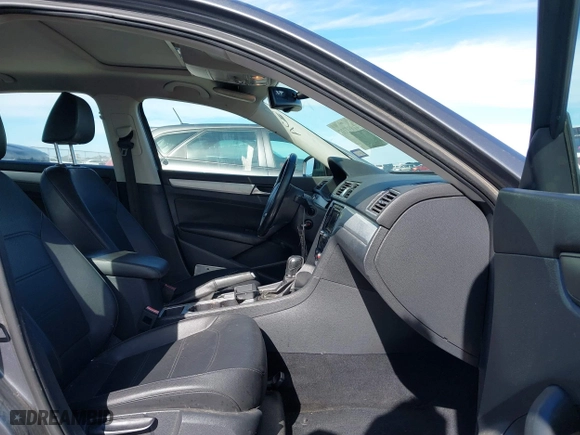 2013 Volkswagen Passat SE with VIN 1VWBP7A32DC144639, listed as a IAAI auction lot 41337338 with 147,878 mi miles. Bid and sale history available at carsss.com. Image 5.