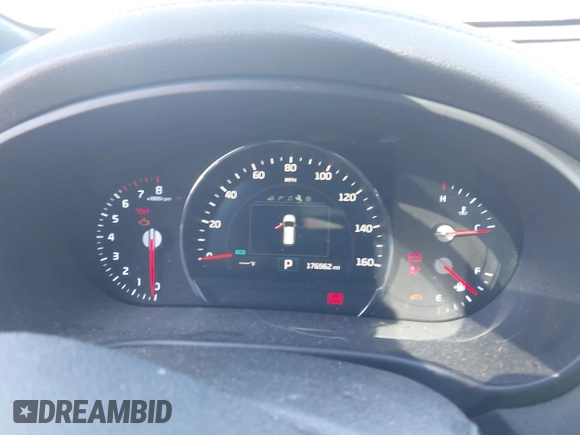 2016 Kia Sorento SXL with VIN 5XYPK4A15GG047407, listed as a IAAI auction lot 41492583 with 176,562 mi miles. Bid and sale history available at carsss.com. Image 7.