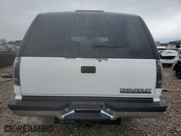 1998 Chevrolet Suburban with VIN 1GNGK26J4WJ325958, listed as a Copart auction lot 43348505 with 154,638 mi miles and Salvage Title. Bid and sale history available at carsss.com. Image 6.