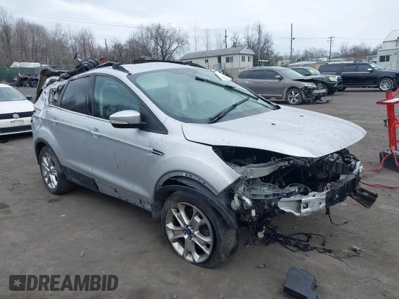 2013 Ford Escape SEL with VIN 1FMCU9H92DUA90495, listed as a IAAI auction lot 41780306 with 139,979 mi miles. Bid and sale history available at carsss.com. Image 1.