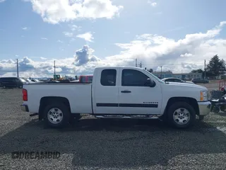 2013 Chevrolet Silverado 1500 LT with VIN 1GCRKSE72DZ375571, listed as a IAAI auction lot 41935839 with 81,696 mi miles and . Bid and sale history available at DreamBid. Image 13.