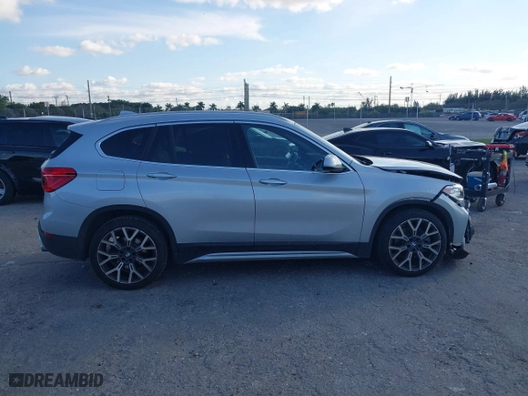 2020 BMW X1 sDrive28i with VIN WBXJG7C08L5R71214, listed as a IAAI auction lot 41514330 with 34,140 mi miles. Bid and sale history available at carsss.com. Image 14.