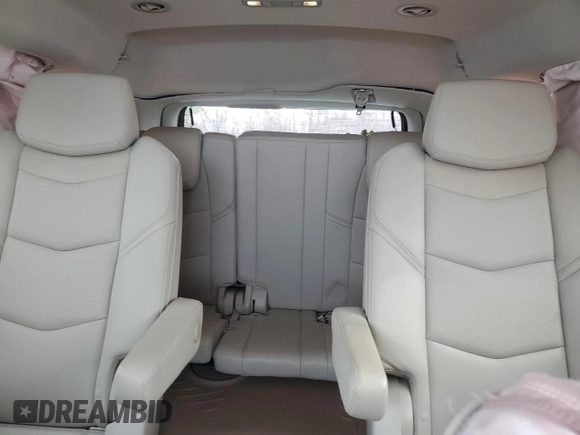 2016 Cadillac Escalade Luxury Collection z VIN 1GYS4BKJ6GR317151, wystawiony jako Copart lot #45726035 z przebiegiem 74 312 mil mil oraz Szkody całkowita. Historia ofert i sprzedaży dostępna na DreamBid. Obrazek 10.