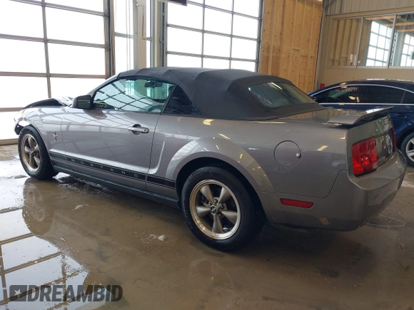 2006 Ford Mustang Standard with VIN 1ZVFT84N965229999, listed as a IAAI auction lot 41596134 with 60,473 mi miles and . Bid and sale history available at carsss.com. Image 3.