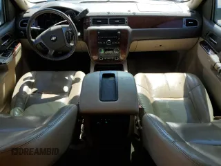 2014 Chevrolet Suburban LT with VIN 1GNSCJE09ER149368, listed as a Copart auction lot 50401175 with 207,607 mi miles and Salvage Title. Bid and sale history available at carsss.com. Image 8.