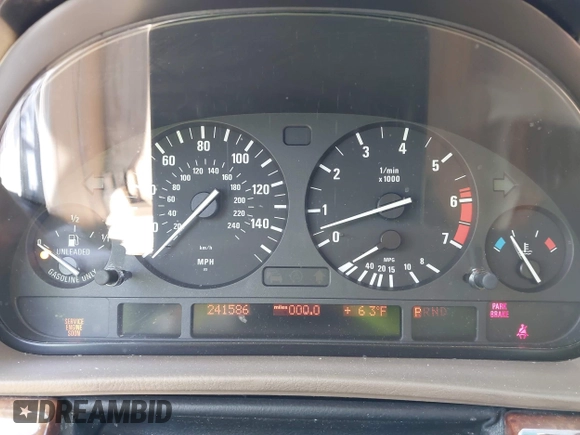 2001 BMW 7 Series 740iA with VIN WBAGG83451DN86421, listed as a IAAI auction lot 42104053 with 241,586 mi miles. Bid and sale history available at carsss.com. Image 7.