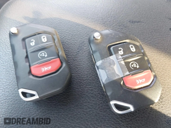 2021 Jeep Gladiator Sport S z VIN 1C6JJTAG9ML538769, wystawiony jako IAAI lot #42078142 z przebiegiem 49 924 mil mil oraz . Historia ofert i sprzedaży dostępna na DreamBid. Obrazek 11.