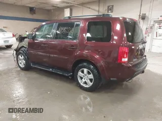 2011 Honda Pilot EX-L with VIN 5FNYF4H56BB051404, listed as a IAAI auction lot 41758332 with 301,099 mi miles. Bid and sale history available at carsss.com. Image 3.