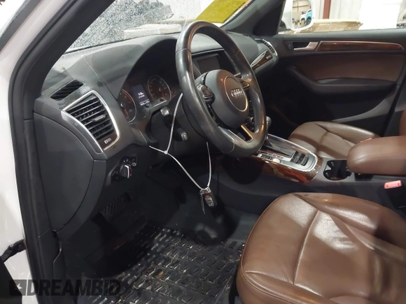 2015 Audi Q5 Premium Plus with VIN WA1DGAFP1FA106932, listed as a IAAI auction lot 41563975 with 108,646 mi miles. Bid and sale history available at carsss.com. Image 5.