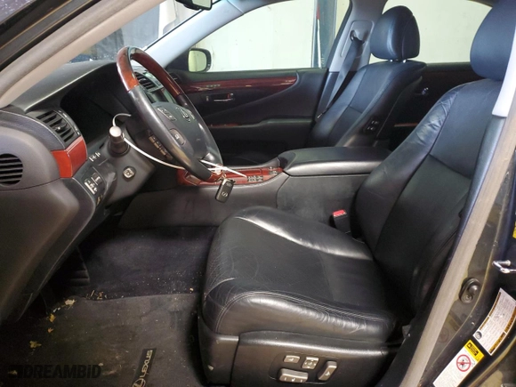 2010 Lexus LS 460 with VIN JTHCL5EF9A5007109, listed as a Copart auction lot 41381185 with 192,408 mi miles and Salvage Title. Bid and sale history available at carsss.com. Image 7.