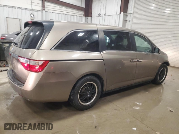 2013 Honda Odyssey EX-L with VIN 5FNRL5H67DB037980, listed as a Copart auction lot 54585075 with 303,984 mi miles and Non Repairable. Bid and sale history available at carsss.com. Image 3.