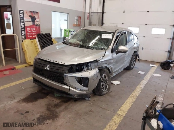 2023 Mitsubishi Eclipse Cross ES with VIN JA4ATUAA6PZ003818, listed as a IAAI auction lot 41675530 with 43,470 mi miles. Bid and sale history available at carsss.com. Image 2.