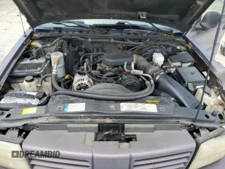 1998 Oldsmobile Bravada z VIN 1GHDT13W9W2718457, wystawiony jako Copart lot #55341755 z przebiegiem 133 968 mil mil oraz Tytuł czysty. Historia ofert i sprzedaży dostępna na DreamBid. Obrazek 12.