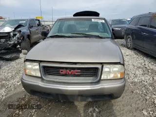 2000 GMC Sonoma with VIN 1GTCS1444Y8131309, listed as a Copart auction lot 46524975 with 156,218 mi miles and Salvage Title. Bid and sale history available at DreamBid. Image 5.