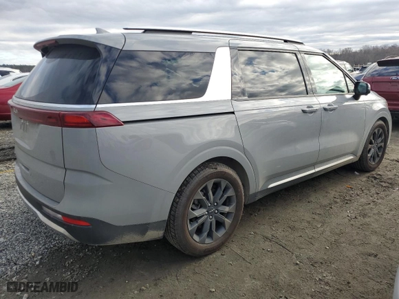 2022 Kia Carnival SX with VIN KNDNE5H39N6128311, listed as a Copart auction lot 84753134 with 65,331 mi miles and Salvage Title. Bid and sale history available at carsss.com. Image 3.