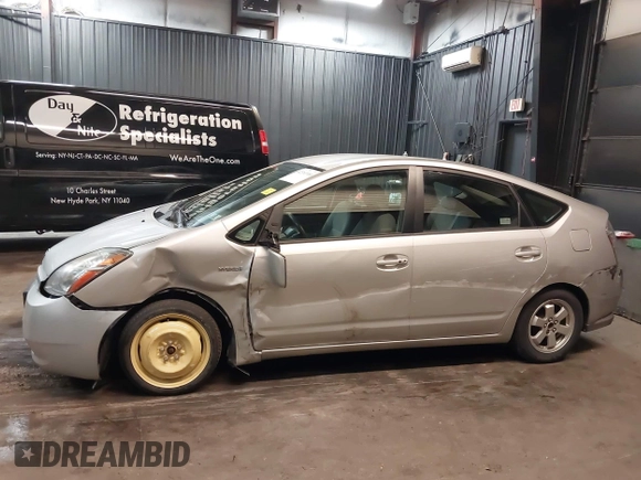 2008 Toyota Prius with VIN JTDKB20U983307324, listed as a IAAI auction lot 42383980 with 193,311 mi miles and . Bid and sale history available at DreamBid. Image 6.