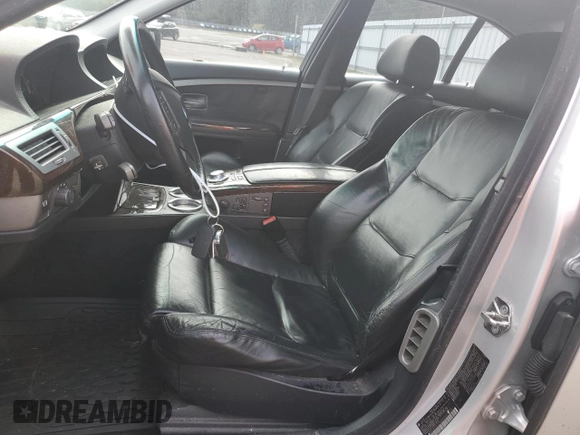 2004 BMW 7 Series 745i with VIN WBAGL63484DP69753, listed as a Copart auction lot 49211195 with 203,767 mi miles and Clean Title. Bid and sale history available at DreamBid. Image 7.