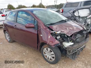 2009 Toyota Yaris with VIN JTDJT903195240815, listed as a IAAI auction lot 41724386 with 85,134 mi miles. Bid and sale history available at carsss.com. Image 1.